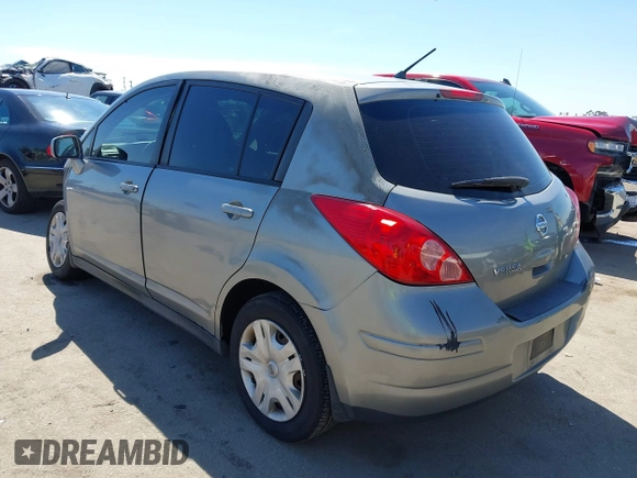 2011 Nissan Versa 1.8 S with VIN 3N1BC1CP5BL449570, listed as a IAAI auction lot 41884360 with 121,981 mi miles. Bid and sale history available at carsss.com. Image 3.