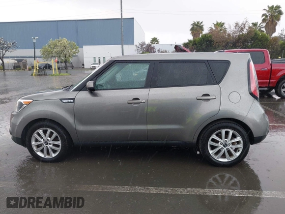 2018 Kia Soul + with VIN KNDJP3A53J7534744, listed as a IAAI auction lot 41889274 with 75,083 mi miles. Bid and sale history available at carsss.com. Image 14.