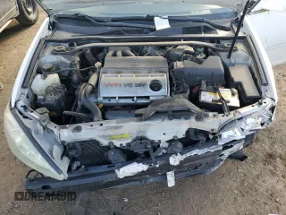 2004 Toyota Camry LE with VIN 4T1BF30K24U070927, listed as a Copart auction lot 46739185 with 172,121 mi miles and Salvage Title. Bid and sale history available at DreamBid. Image 12.