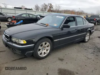 2001 BMW 7 Series 740iA with VIN WBAGG83401DN86102, listed as a Copart auction lot 81425464 with 0 mi miles and Clean Title. Bid and sale history available at carsss.com. Image 1.