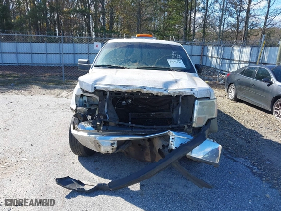 2014 Ford F-150 XL with VIN 1FTNF1CF2EKF90191, listed as a IAAI auction lot 41051891 with 125,850 mi miles. Bid and sale history available at carsss.com. Image 6.