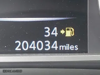 2016 Nissan Sentra SR with VIN 3N1AB7AP3GL647883, listed as a IAAI auction lot 41712942 with 204,034 mi miles. Bid and sale history available at carsss.com. Image 15.