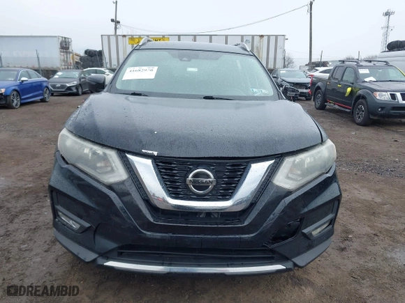 2018 Nissan Rogue S with VIN 5N1AT2MV0JC700111, listed as a IAAI auction lot 41682950 with 1 mi miles. Bid and sale history available at carsss.com. Image 11.