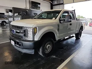 2019 Ford F-250 XL with VIN 1FT7X2B62KEE27421, listed as a IAAI auction lot 42875164 with 143,483 mi miles and . Bid and sale history available at DreamBid. Image 2.