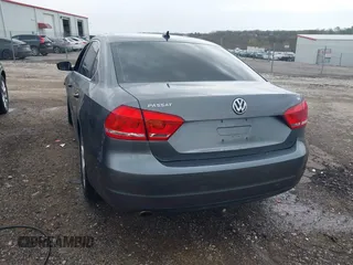 2013 Volkswagen Passat SE с VIN 1VWBH7A34DC144185, выставлен на аукционе IAAI как лот 41930972 с пробегом 232 679 миль миль и . История ставок и продаж доступна на DreamBid. Изображение 3.