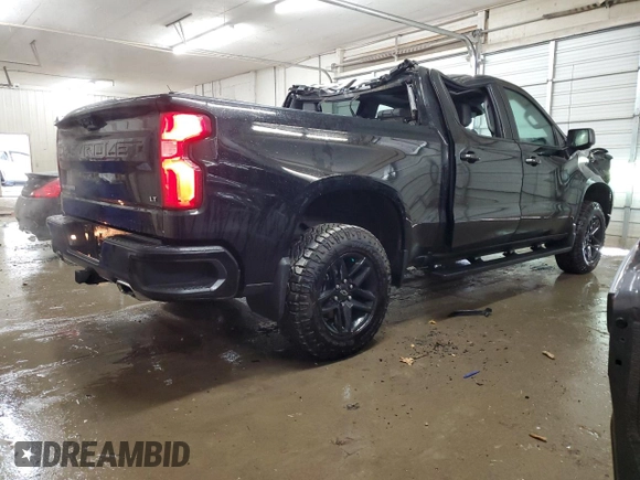 2022 Chevrolet Silverado 1500 LT Trail Boss with VIN 3GCUDFEL9NG599365, listed as a Copart auction lot 82362114 with 13,288 mi miles and Salvage Title. Bid and sale history available at DreamBid. Image 3.