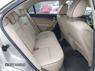2010 Lincoln MKZ z VIN 3LNHL2GCXAR750346, wystawiony jako IAAI lot #42182751 z przebiegiem 119 104 mil mil oraz . Historia ofert i sprzedaży dostępna na DreamBid. Obrazek 8.