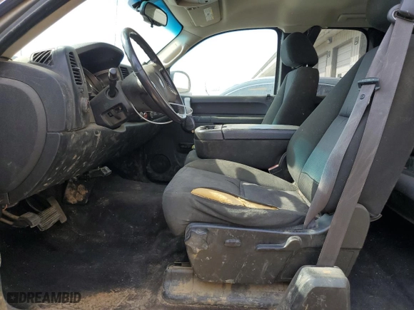 2011 Chevrolet Silverado 1500 LT with VIN 1GCRCSE09BZ124009, listed as a Copart auction lot 45173315 with 225,337 mi miles and Salvage Title. Bid and sale history available at carsss.com. Image 7.