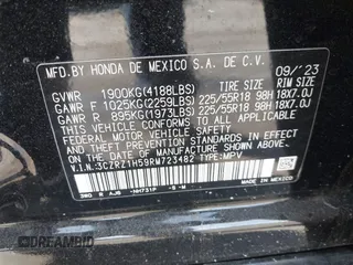2024 Honda HR-V Sport with VIN 3CZRZ1H59RM723482, listed as a IAAI auction lot 41681341 with 17,257 mi miles. Bid and sale history available at carsss.com. Image 9.