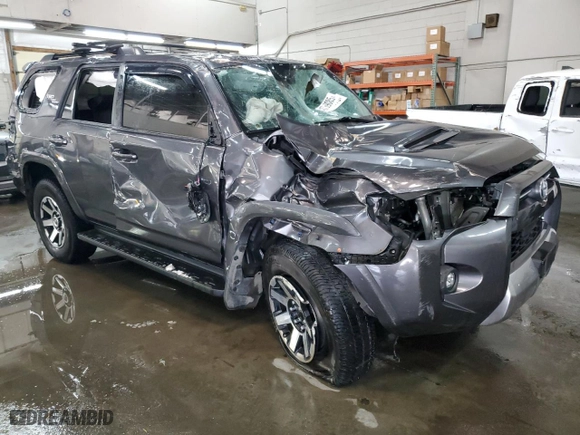 2022 Toyota 4Runner TRD Off Road with VIN JTEPU5JR3N6008221, listed as a Copart auction lot 43739085 with 64,323 mi miles and Salvage Title. Bid and sale history available at carsss.com. Image 4.