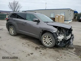 2015 Toyota Highlander LE with VIN 5TDBKRFHXFS082376, listed as a Copart auction lot 51567195 with 153,026 mi miles and Salvage Title. Bid and sale history available at carsss.com. Image 4.
