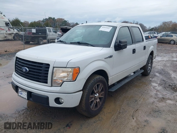 2014 Ford F-150 XL with VIN 1FTFW1CF8EFA66332, listed as a IAAI auction lot 41033667 with 200,513 mi miles. Bid and sale history available at carsss.com. Image 17.