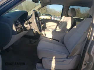 2007 Chevrolet Avalanche 1LT z VIN 3GNEC120X7G225653, wystawiony jako Copart lot #43108945 z przebiegiem 141 621 mil mil oraz Czysty tytuł • Clean title. Historia ofert i sprzedaży dostępna na DreamBid. Obrazek 7.