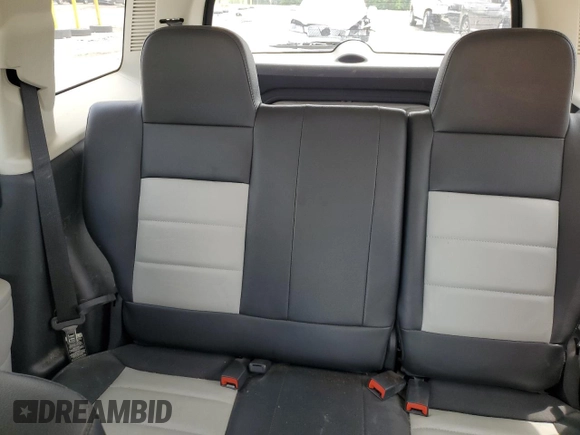 2007 Jeep Patriot Limited z VIN 1J8FF48W37D275916, wystawiony jako Copart lot #56585205 z przebiegiem 106 919 mil mil oraz Szkoda całkowita • Salvage title. Historia ofert i sprzedaży dostępna na DreamBid. Obrazek 10.