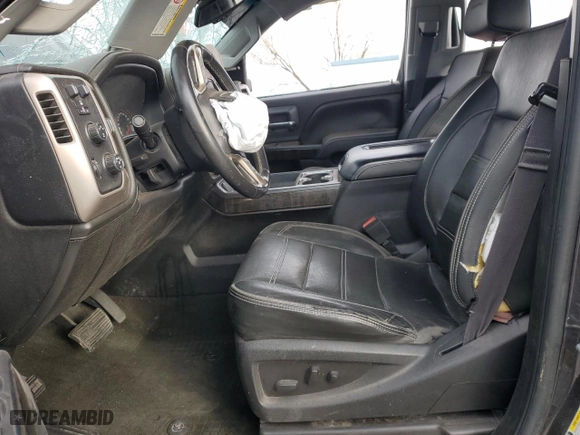 2016 GMC Sierra 2500HD Denali with VIN 1GT12UEG2GF247586, listed as a Copart auction lot 82901624 with 156,376 mi miles and Non Repairable. Bid and sale history available at carsss.com. Image 7.
