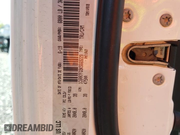 2019 Ram 1500 Tradesman z VIN 1C6RR7FG9KS669229, wystawiony jako Copart lot #54341945 z przebiegiem 86 667 mil mil oraz Nie do naprawy • Non repairable. Historia ofert i sprzedaży dostępna na DreamBid. Obrazek 12.