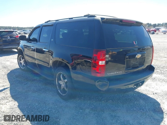 2007 Chevrolet Suburban LT with VIN 3GNFC16J07G122510, listed as a IAAI auction lot 41852268 with Not Provided miles and . Bid and sale history available at DreamBid. Image 3.