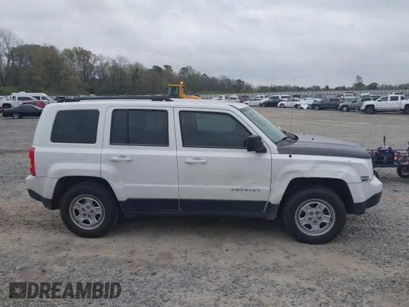 2014 Jeep Patriot Sport with VIN 1C4NJPBAXED504895, listed as a IAAI auction lot 41837883 with 272,331 mi miles. Bid and sale history available at carsss.com. Image 13.