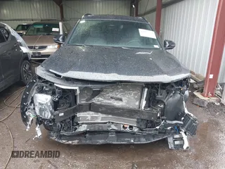2024 Hyundai Santa Cruz SEL z VIN 5NTJCDDE5RH125196, wystawiony jako IAAI lot #41805584 z przebiegiem 3 944 mil mil oraz . Historia ofert i sprzedaży dostępna na DreamBid. Obrazek 12.
