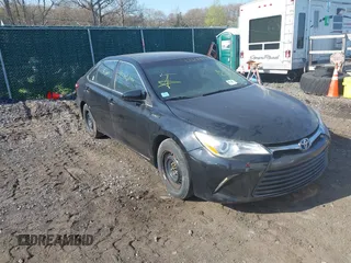 2015 Toyota Camry LE z VIN 4T1BD1FK9FU152979, wystawiony jako IAAI lot #42121914 z przebiegiem Nie podano mil oraz . Historia ofert i sprzedaży dostępna na DreamBid. Obrazek 1.