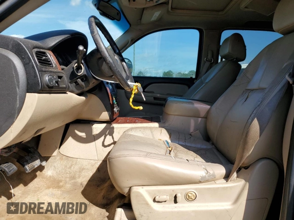 2007 Chevrolet Tahoe LT z VIN 1GNFC13077R288857, wystawiony jako Copart lot #48496775 z przebiegiem 285 932 mil mil oraz Szkoda całkowita • Salvage title. Historia ofert i sprzedaży dostępna na DreamBid. Obrazek 7.