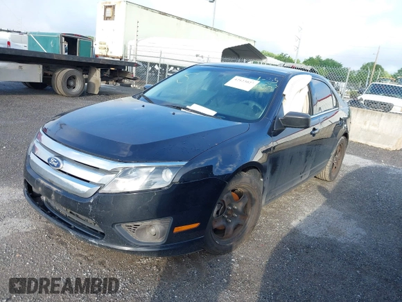 2010 Ford Fusion SE with VIN 3FAHP0HA8AR292094, listed as a IAAI auction lot 42123027 with Not Provided miles and . Bid and sale history available at carsss.com. Image 2.