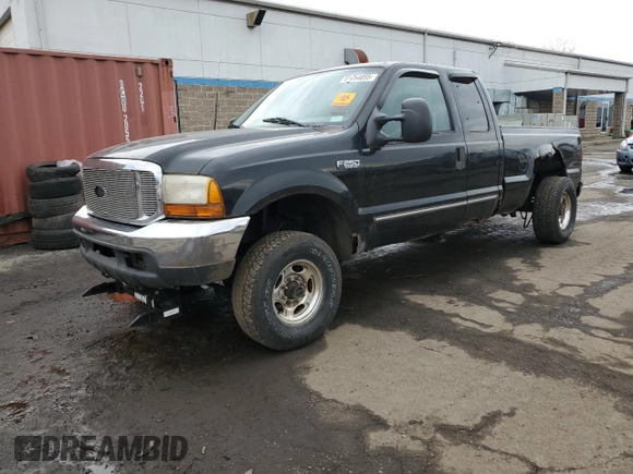 2000 Ford F-250 XL with VIN 1FTNX21L5YEC66604, listed as a Copart auction lot 51754055 with 167,798 mi miles and Salvage title. Bid and sale history available at DreamBid. Image 1.