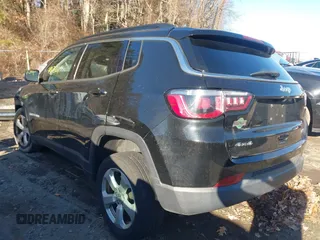 2018 Jeep Compass Latitude with VIN 3C4NJDBB3JT314058, listed as a IAAI auction lot 41012521 with 52,087 mi miles. Bid and sale history available at carsss.com. Image 3.