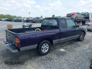 1999 Toyota Tacoma with VIN 4TAVL52N6XZ531014, listed as a IAAI auction lot 42170633 with 308,366 mi miles and . Bid and sale history available at DreamBid. Image 4.
