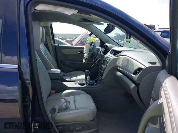2015 Chevrolet Traverse LT with VIN 1GNKRHKD4FJ296745, listed as a IAAI auction lot 42334324 with 139,386 mi miles and . Bid and sale history available at DreamBid. Image 5.