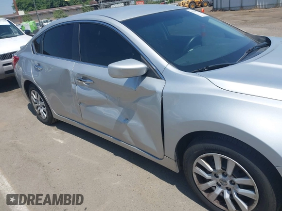 2016 Nissan Altima SL with VIN 1N4AL3AP7GC230562, listed as a IAAI auction lot 42159576 with 115,753 mi miles and . Bid and sale history available at carsss.com. Image 6.