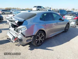 2020 Toyota Camry SE z VIN 4T1M11AK9LU931805, wystawiony jako IAAI lot #40946035 z przebiegiem 82 687 mil mil oraz . Historia ofert i sprzedaży dostępna na DreamBid. Obrazek 4.