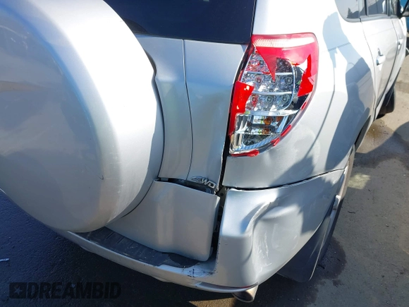 2007 Toyota RAV4 Limited with VIN JTMBK31V475020697, listed as a IAAI auction lot 41403464 with 221,299 mi miles. Bid and sale history available at carsss.com. Image 20.