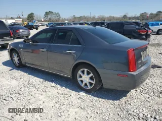 2008 Cadillac STS RWD z VIN 1G6DZ67A280200465, wystawiony jako Copart lot #47092925 z przebiegiem 168 588 mil mil oraz Szkoda całkowita • Salvage title. Historia ofert i sprzedaży dostępna na DreamBid. Obrazek 2.