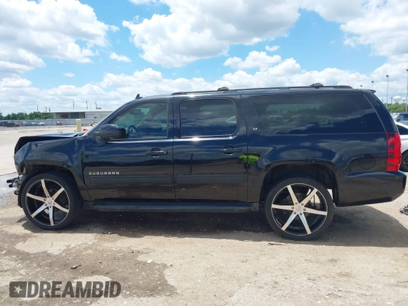 2013 Chevrolet Suburban LT с VIN 1GNSCJE04DR146389, выставлен на аукционе IAAI как лот 42234931 с пробегом 77 555 миль миль и . История ставок и продаж доступна на DreamBid. Изображение 14.