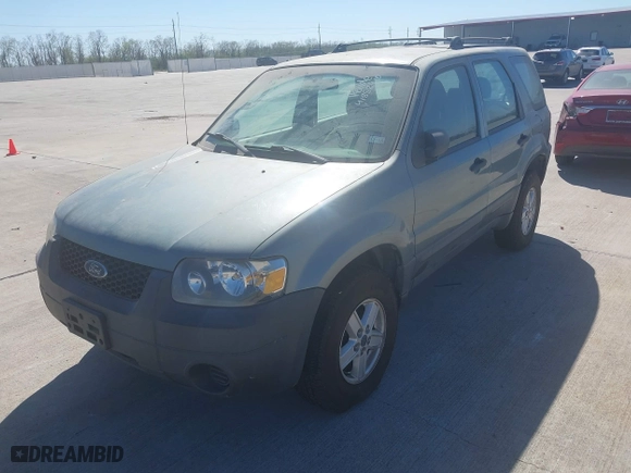 2007 Ford Escape XLS with VIN 1FMYU92Z77KB08603, listed as a IAAI auction lot 41858410 with 144,830 mi miles. Bid and sale history available at carsss.com. Image 6.