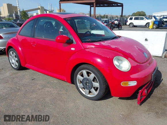 2002 Volkswagen Beetle GLX с VIN 3VWDD21C82M410830, выставлен на аукционе IAAI как лот 42292655 с пробегом 82 262 миль миль и . История ставок и продаж доступна на DreamBid. Изображение 1.