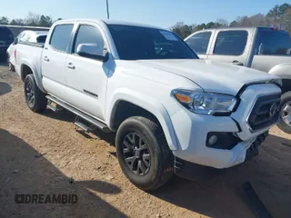 2023 Toyota Tacoma SR5 z VIN 3TMAZ5CN0PM214752, wystawiony jako IAAI lot #41530284 z przebiegiem 41 832 mil mil oraz . Historia ofert i sprzedaży dostępna na DreamBid. Obrazek 1.