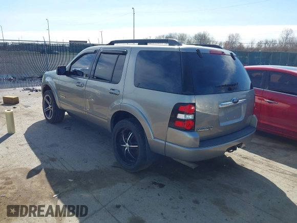 2008 Ford Explorer XLT with VIN 1FMEU63EX8UB29593, listed as a IAAI auction lot 41968887 with 145,742 mi miles. Bid and sale history available at carsss.com. Image 3.