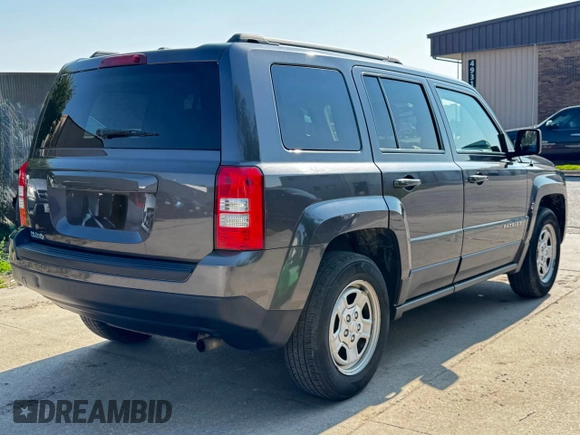 2016 Jeep Patriot Sport z VIN 1C4NJPBA9GD547711, wystawiony jako Copart lot #64280195 z przebiegiem 85 611 mil mil oraz Szkoda całkowita • Salvage title. Historia ofert i sprzedaży dostępna na DreamBid. Obrazek 4.