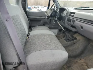 1996 Ford F-150 with VIN 1FTEF14Y2TLA02667, listed as a Copart auction lot 49686735 with 143,197 mi miles and Clean title. Bid and sale history available at DreamBid. Image 10.