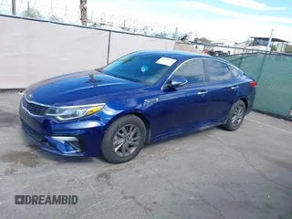 2020 Kia Optima LX с VIN 5XXGT4L3XLG386786, выставлен на аукционе IAAI как лот 42121288 с пробегом 109 213 миль миль и . История ставок и продаж доступна на DreamBid. Изображение 2.
