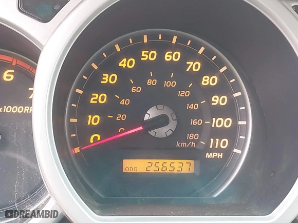 2004 Toyota 4Runner Limited with VIN JTEBU17RX40038716, listed as a IAAI auction lot 41480357 with 256,537 mi miles. Bid and sale history available at carsss.com. Image 7.