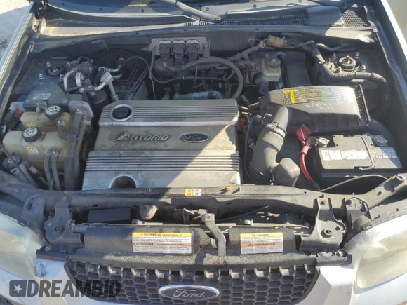 2005 Ford Escape Hybrid z VIN 1FMCU95HX5KB95634, wystawiony jako Copart lot #56513595 z przebiegiem 228 188 mil mil oraz Czysty tytuł • Clean title. Historia ofert i sprzedaży dostępna na DreamBid. Obrazek 12.