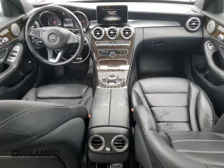2017 Mercedes-Benz C 300 z VIN WDDWF4KB2HR242736, wystawiony jako Copart lot #57845665 z przebiegiem 138 182 mil mil oraz Szkoda całkowita • Salvage title. Historia ofert i sprzedaży dostępna na DreamBid. Obrazek 8.