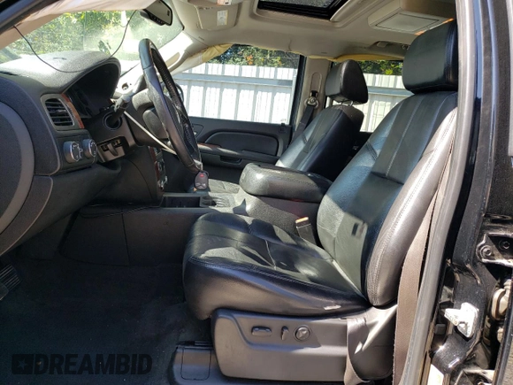 2007 Chevrolet Avalanche LT w/3LT with VIN 3GNFK12307G166470, listed as a Copart auction lot 70095914 with 216,974 mi miles and Salvage Title. Bid and sale history available at carsss.com. Image 7.