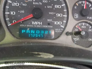 2001 Chevrolet Silverado 1500 LS with VIN 2GCEC19V211284027, listed as a IAAI auction lot 41994056 with 172,947 mi miles. Bid and sale history available at carsss.com. Image 7.