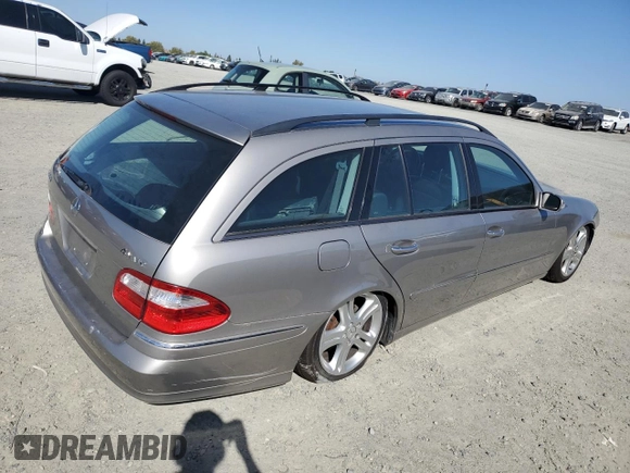 2006 Mercedes-Benz E 500 with VIN WDBUH83J96X194071, listed as a Copart auction lot 71035284 with 121,818 mi miles and Salvage Title. Bid and sale history available at carsss.com. Image 3.