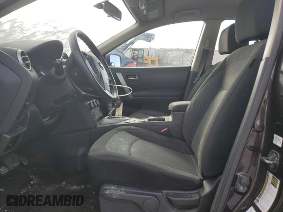 2015 Nissan Rogue S z VIN JN8AS5MVXFW764790, wystawiony jako Copart lot #51984045 z przebiegiem 126 664 mil mil oraz Tytuł czysty. Historia ofert i sprzedaży dostępna na DreamBid. Obrazek 7.