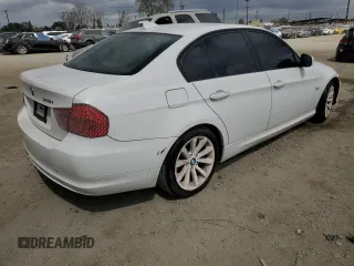 2011 BMW 3 Series 328i with VIN WBAPH5C52BA441196, listed as a Copart auction lot 54251265 with 132,300 mi miles and Clean Title. Bid and sale history available at carsss.com. Image 3.